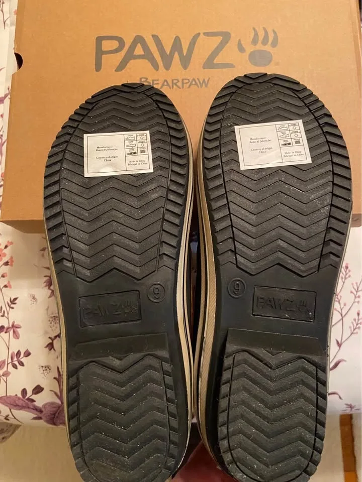 Women’s Bear Paw Warm Winter Boots, 9M, NIB. #Cleanout image indicator(5)
