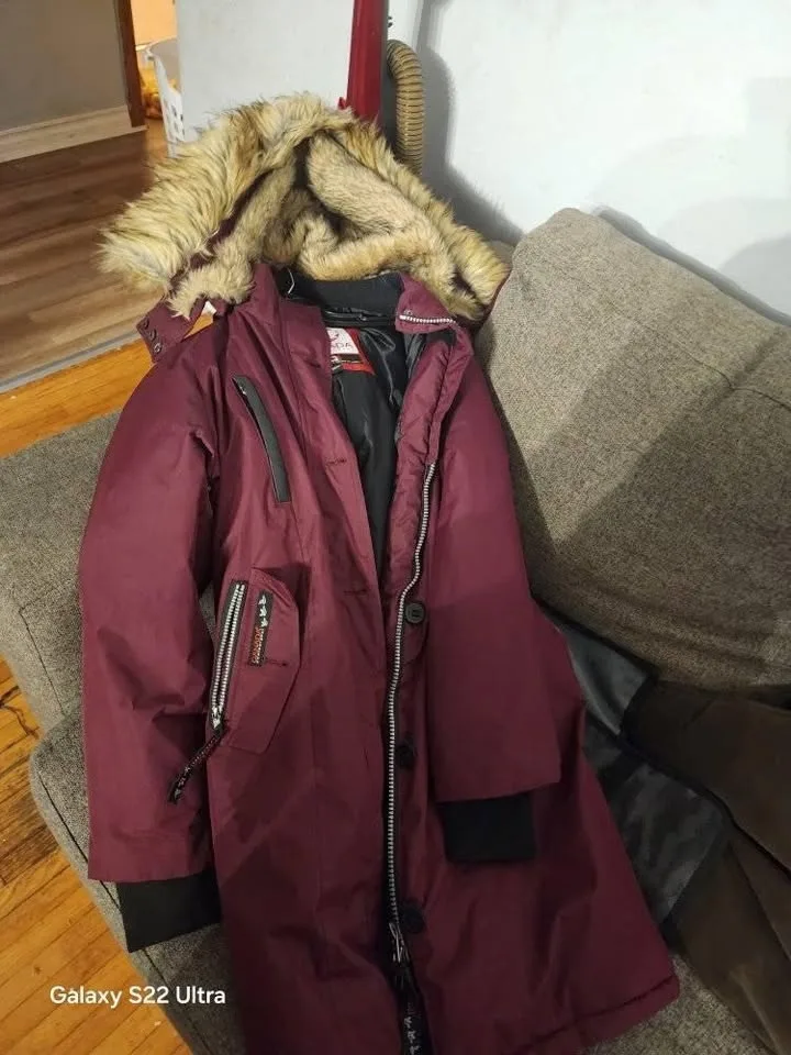 Women Winter down jacket size M image indicator(3)