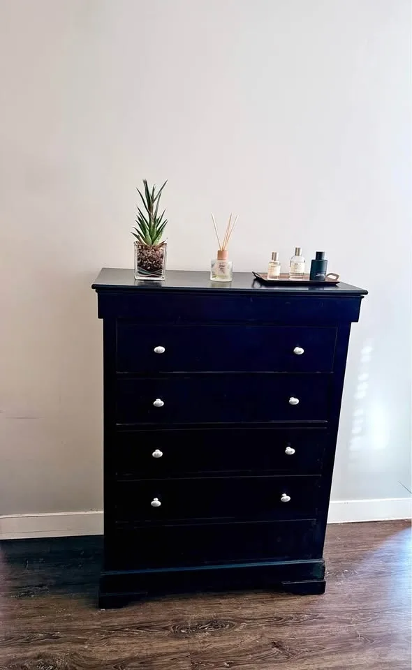 Drawer dresser
