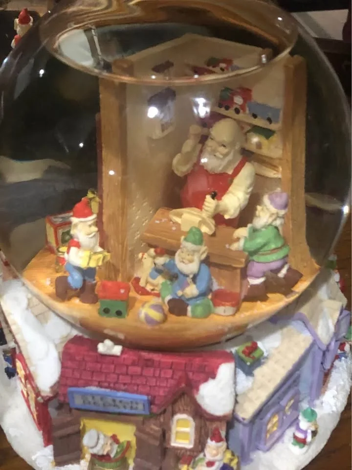 Santa’s Workshop Snowglobe #Cleanout image indicator(4)