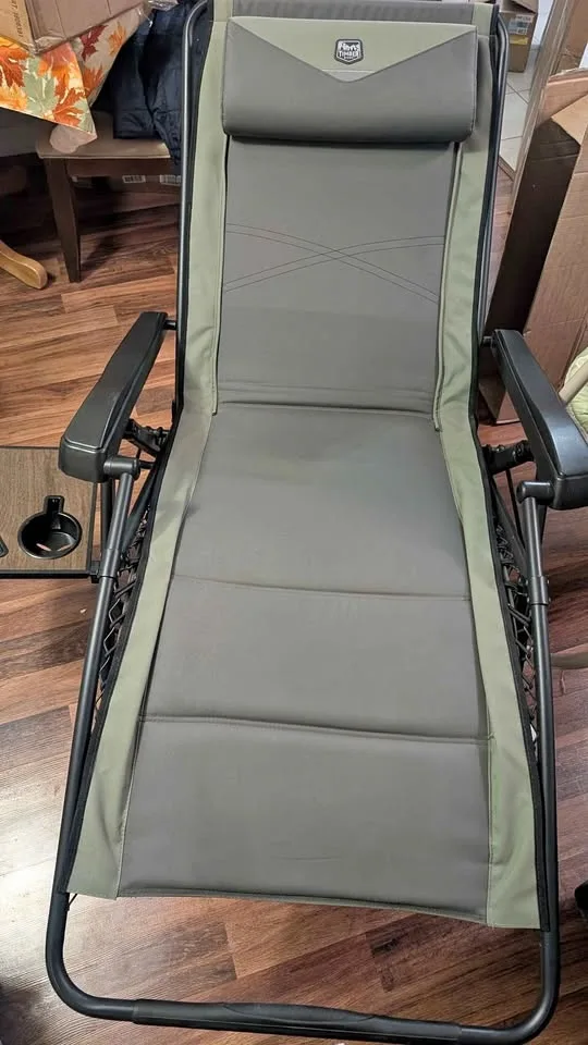 Timber Ridge Zero Gravity Lounger/ recliner