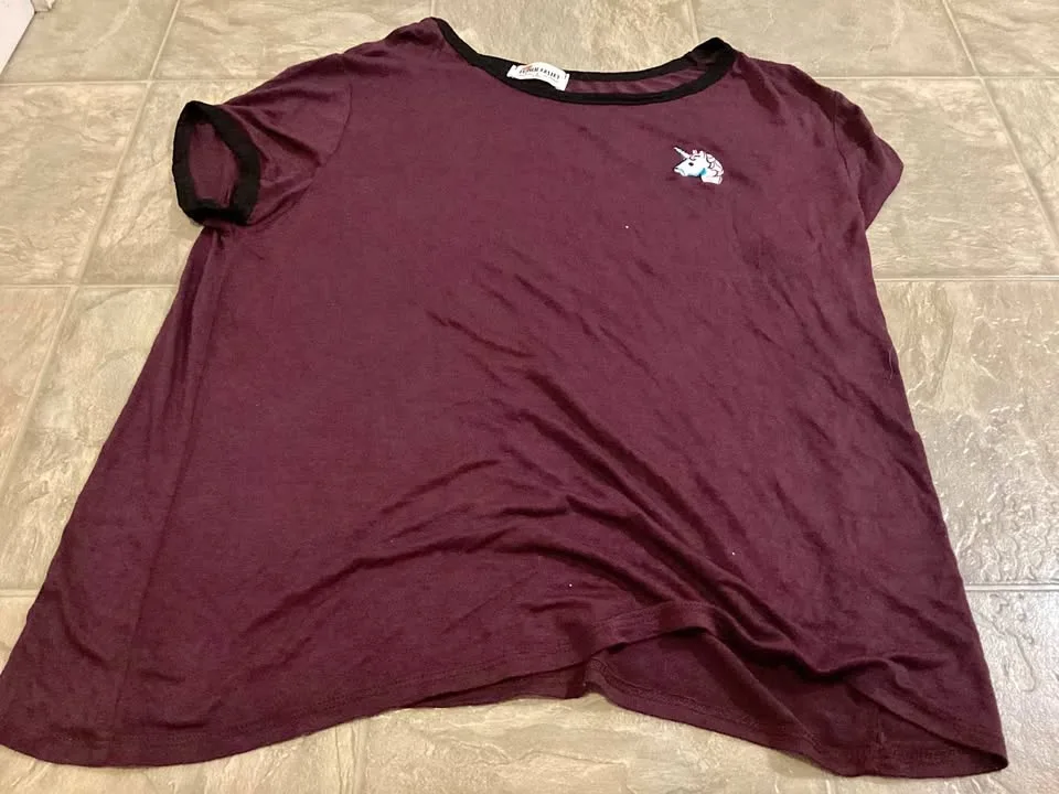 Girls/women's clothes