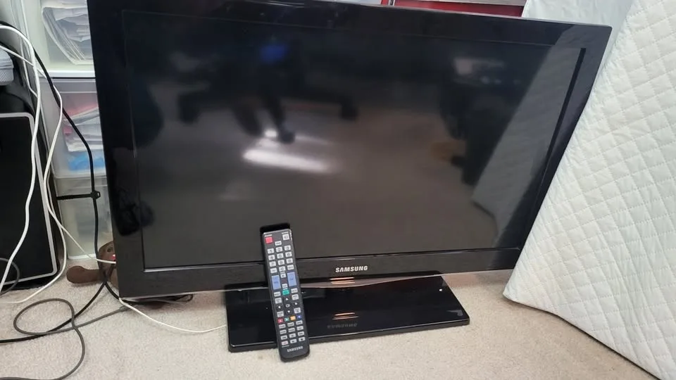 Samsung 32" Plasma TV image indicator(4)