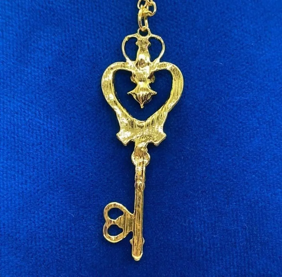 Victorian Style Key Pendant Necklace Pink Crystals Anime image indicator(3)