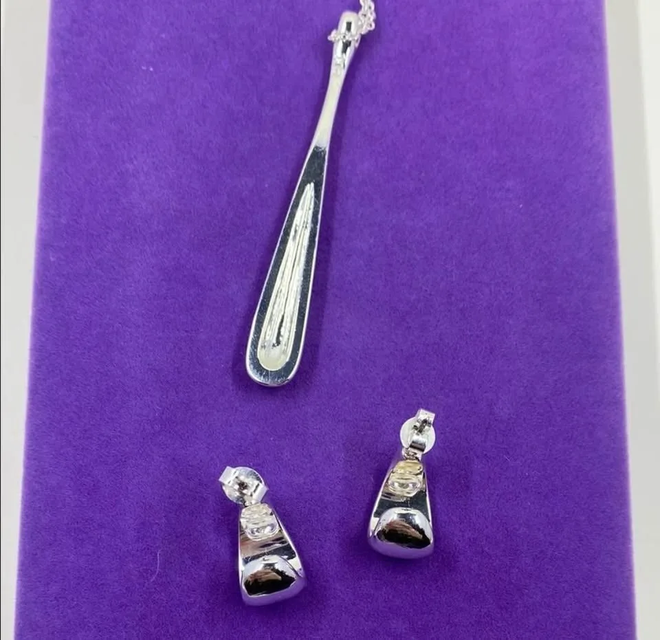 Nataliya V Collister Necklace & Earring Set image indicator(5)