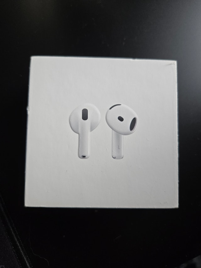 Airpods 4 - OPENED