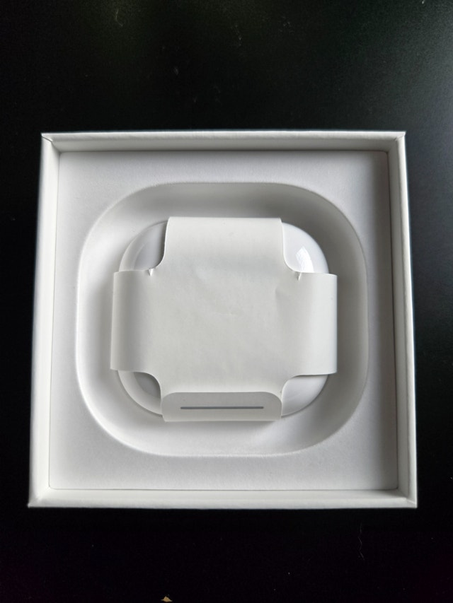 Airpods 4 - OPENED - photo 3