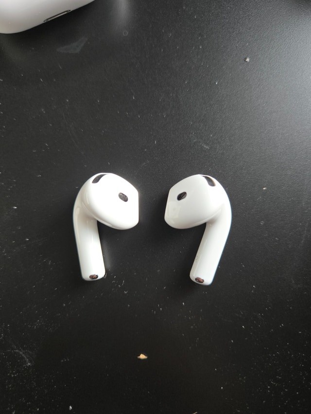 Airpods 4 - OPENED - photo 5