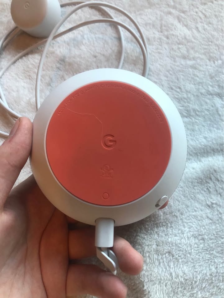 Google home - brand new - photo 2