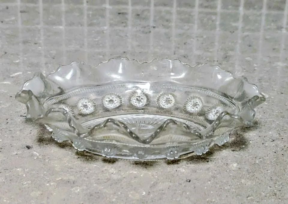 Vintage Davidson Glass "Blackberry Prunt" Oval Dish image indicator(3)