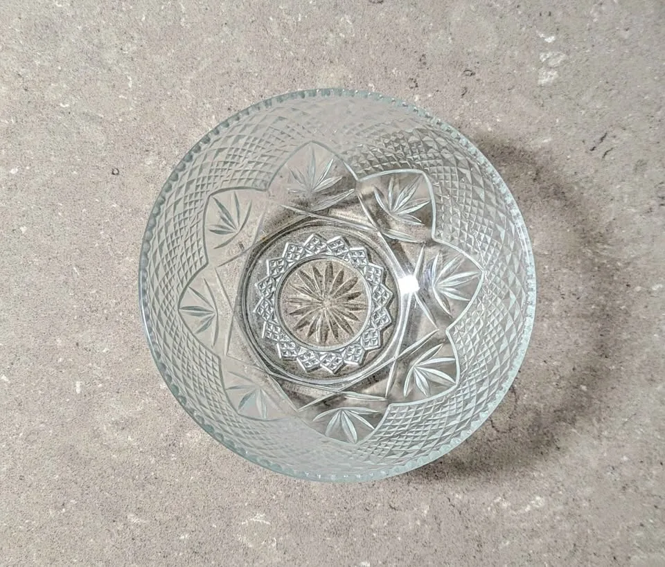 Vintage Cristal d'Arques Serving Bowl image indicator(3)