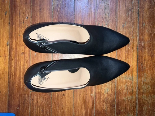 JOHN FLUEVOG EDIE ASYMMETRICAL LEATHER PUMPS BLACK SIZE 9 - photo 4