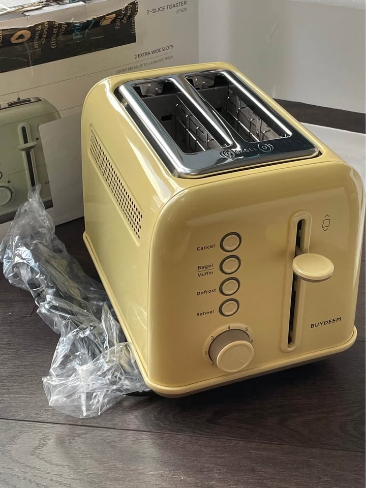 BUYDEEM - DT620 Retro 2-Slice Toaster - Mellow Yellow - photo 4