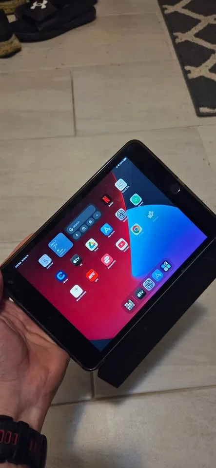 Apple iPad Mini 5 Retina Display 7'9 Inch 64GB image indicator(4)