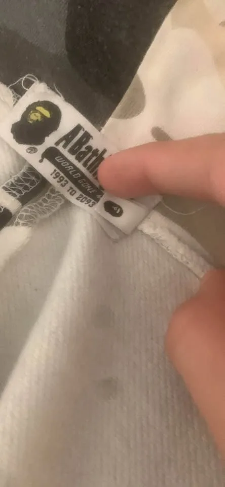 Black and white bape hoodie image indicator(7)