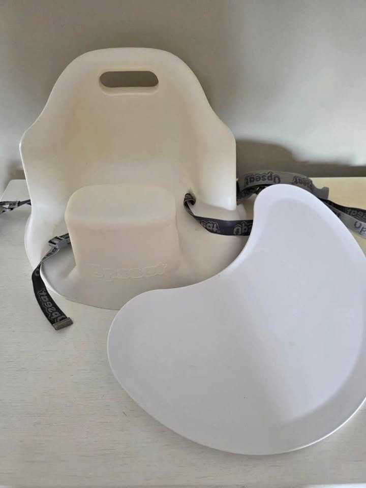 Upseat Baby Floor Seat Booster Chair