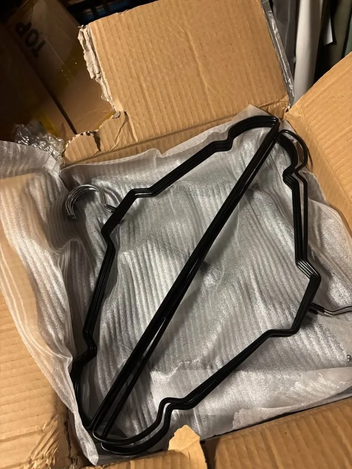 Brand new wire hangers (tops and pants) image indicator(2)