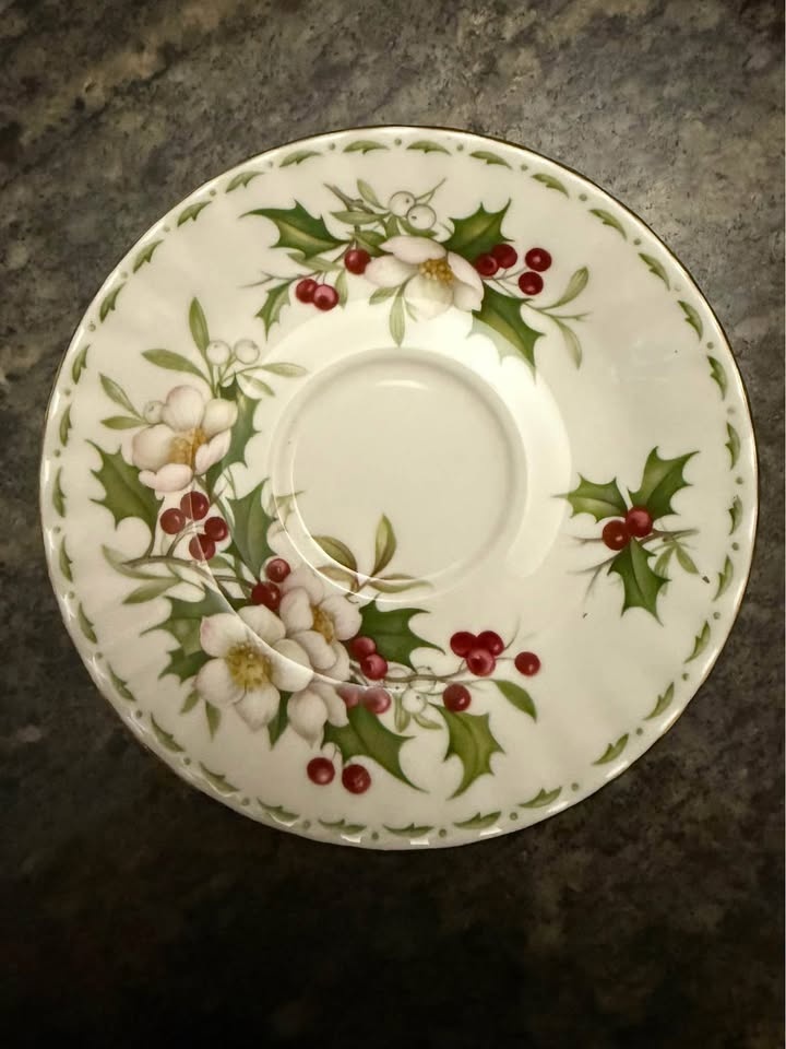 Royal Albert Christmas Rose Cup and Saucer-Vintage New - photo 3