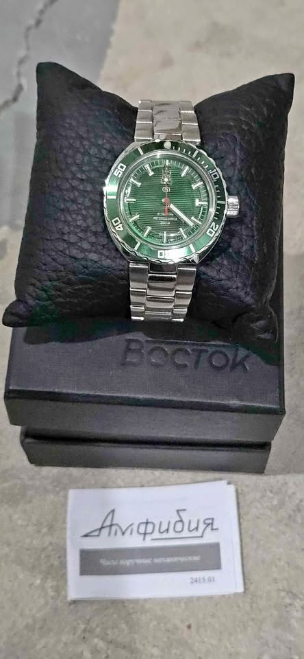 Rare Vostok Amphibian Neptune Green variant 960896