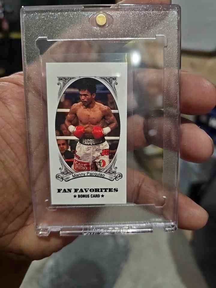 2011 Fan Favorites Manny Pacquiao card