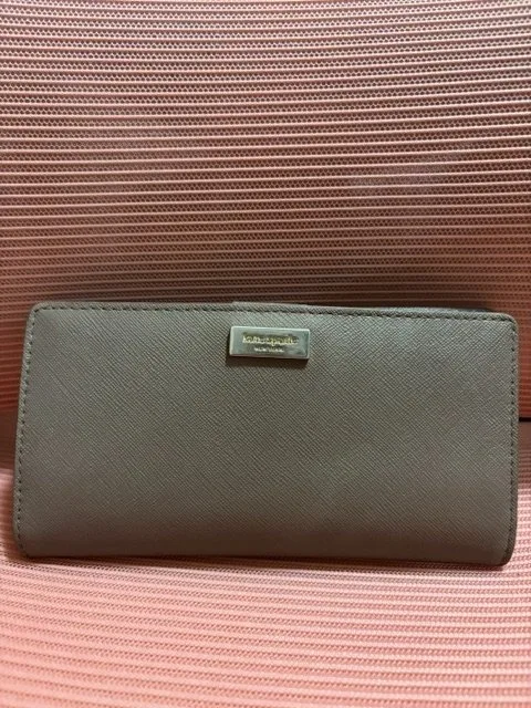 Random House sale image indicator(3)