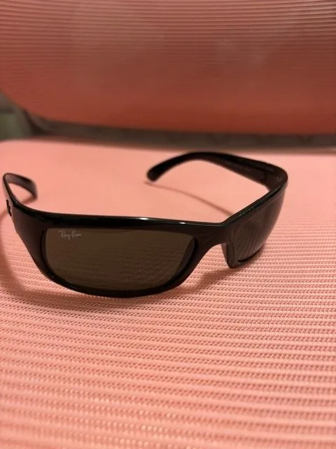 Random House sale image indicator(9)