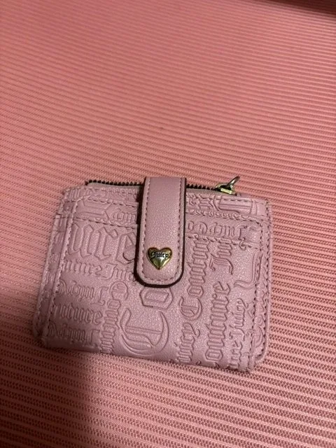 Random house sale image indicator(3)