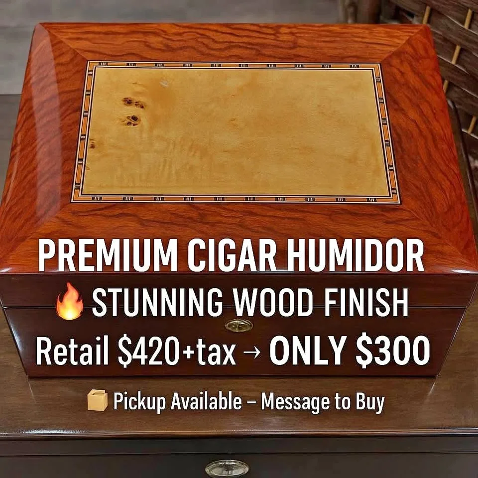 Luxury Dual-Tone Cigar Humidor Box — Included Accessories