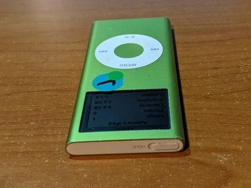 Apple iPod Nano 2nd Generation A1199 4GB image indicator(7)