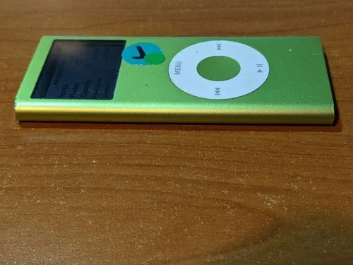 Apple iPod Nano 2nd Generation A1199 4GB image indicator(8)