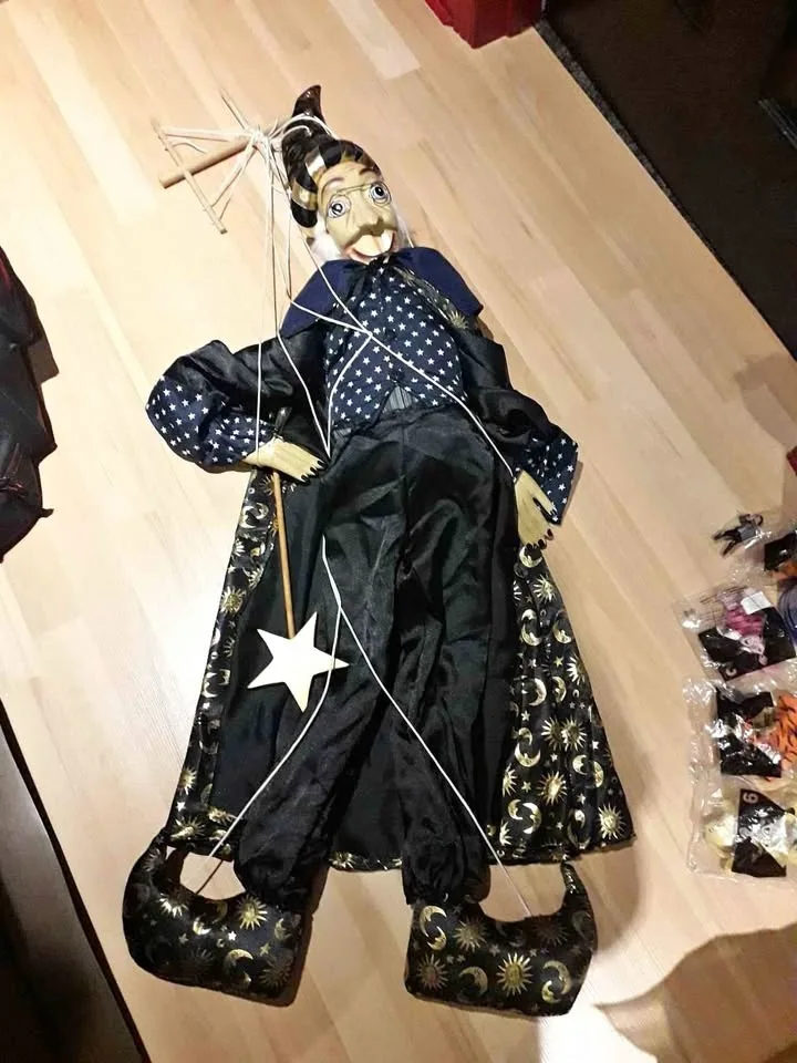 Large wizard magicians marionette string puppet