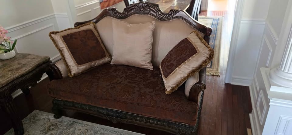 Susan - Sofa, Love Seat & Chair x 2 side Tables and Coffee Table - photo 3