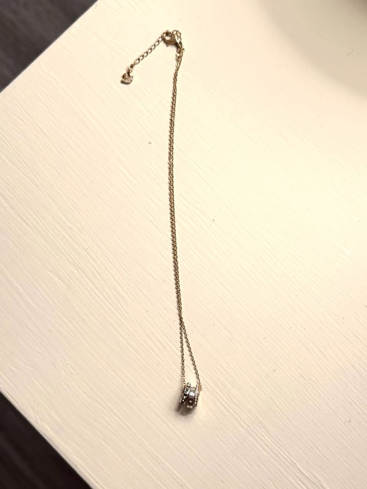 Swarovski Necklace - photo 3