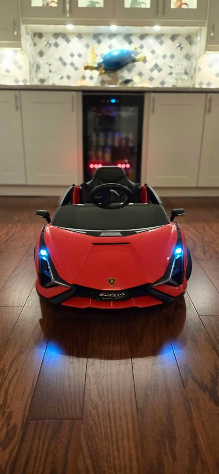 Kids Lamborghini Car w/Remote Control & Item Box - photo 2