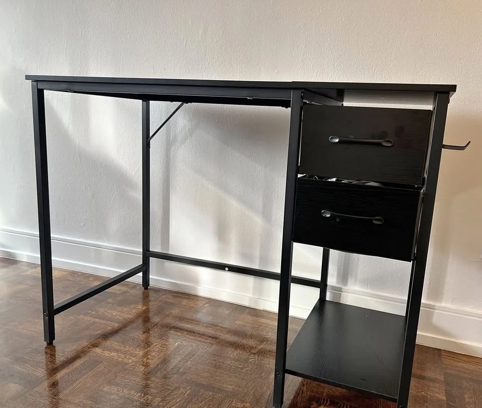 Computer/study desk with drawers- black