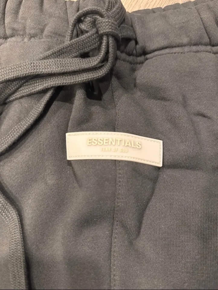 Essentials 1977 Iron Sweatpants image indicator(3)