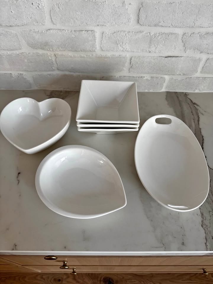 Ceramic bowls