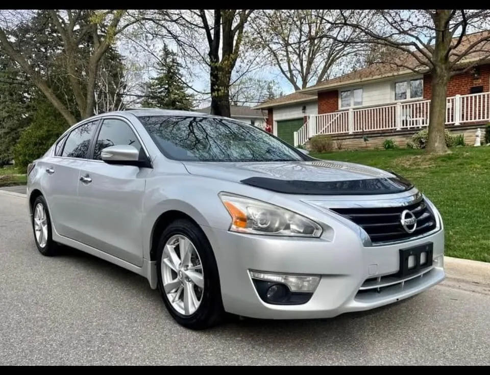 Nissan Altima 2015 image indicator(2)