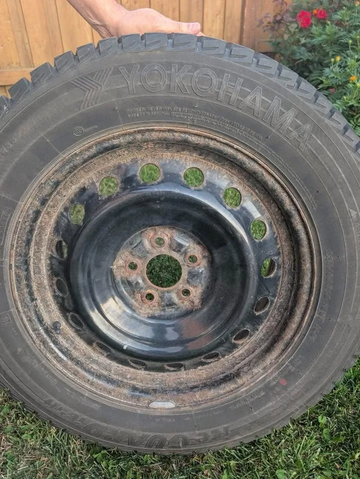 Yokohama Winter Tires(With Rims) image indicator(6)