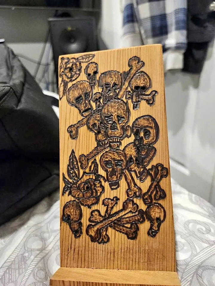 Beautiful handmade phone stand with dreamcatcher