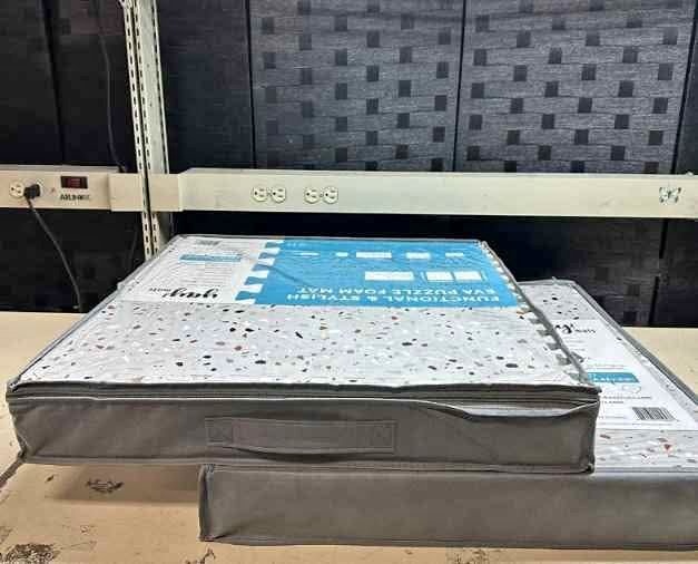 (BNWT) Yay Mats Terrazzo Floor Mat - Grey 4 ft by 6 ft