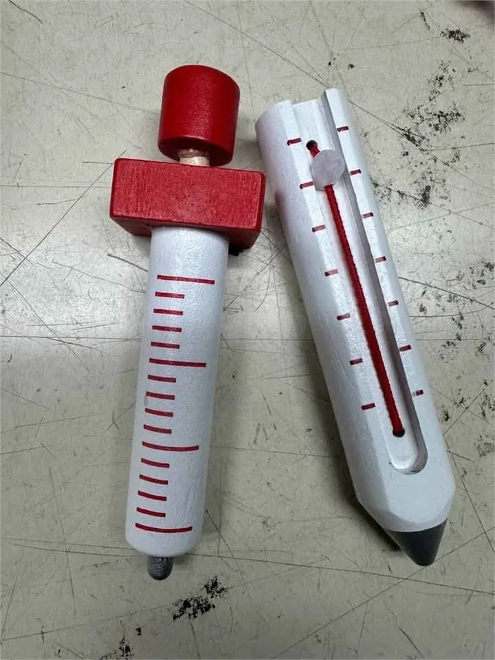 TOY - Wooden Doctor on Call Role Play with a Carrying Case| Pret image indicator(3)