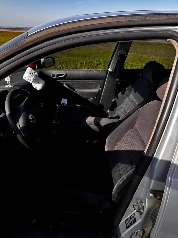 2000 Volkswagen Golf image indicator(5)