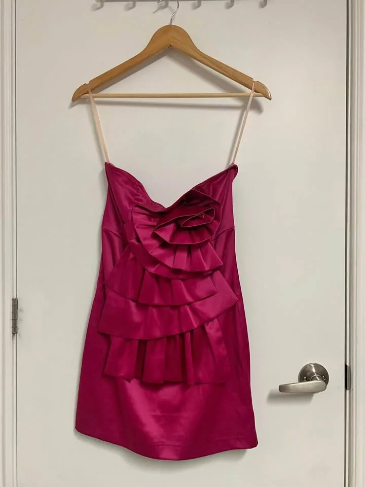 Forever 21 Strapless Rosette Dress - Size S/Small (no tag)