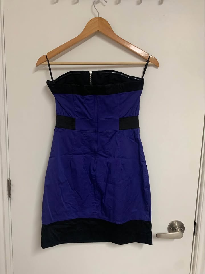 H&M Strapless Dress with pockets - Size 6 (S/Small) - photo 2