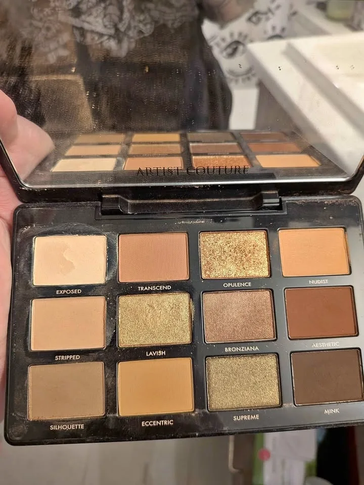 Artist couture eyeshadow palette- barely used