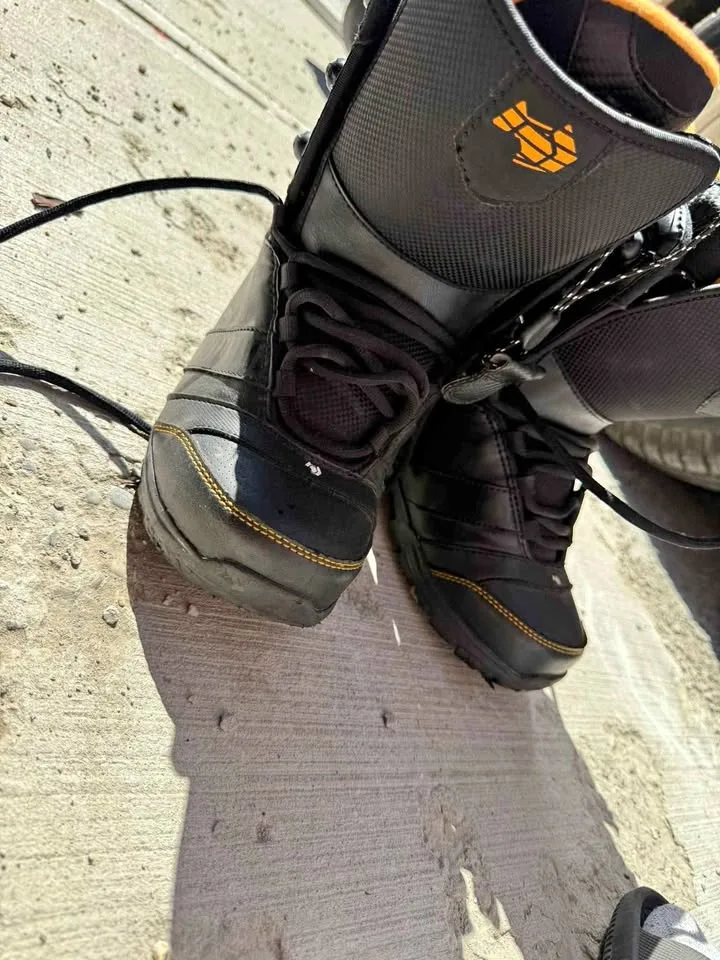 Snowboard Boots thumbnail