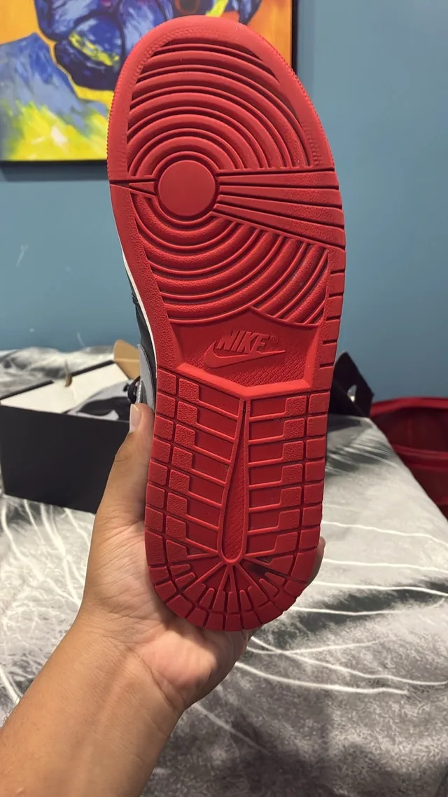 #Cleanout Jordan 1 Bred shadows size 12 image indicator(9)