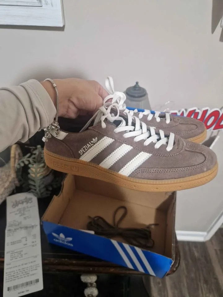 Adidas Handball Spezials image indicator(5)