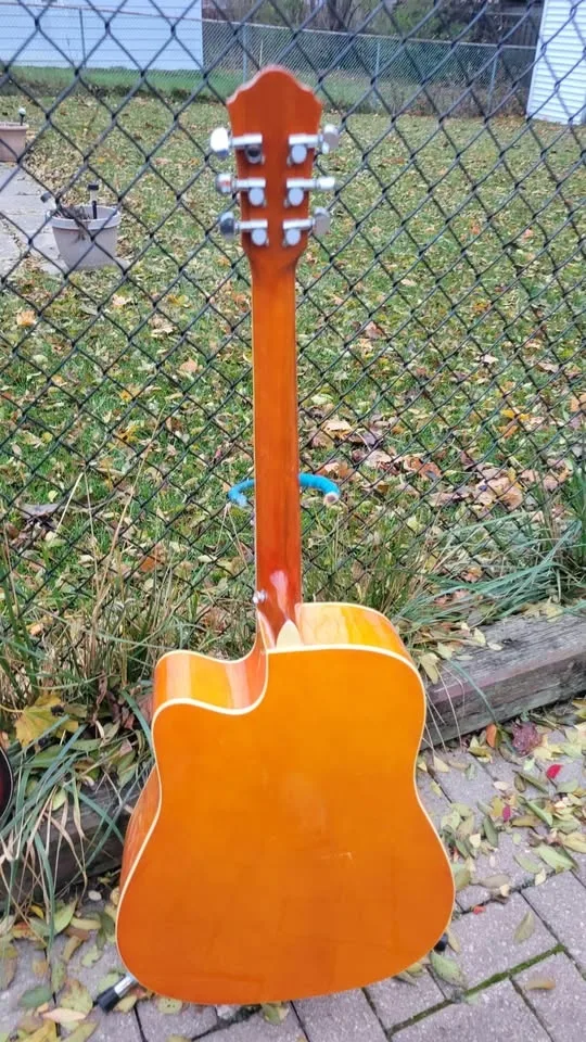 $150 Caravan Dreadnaught Acoustic Guitar image indicator(7)